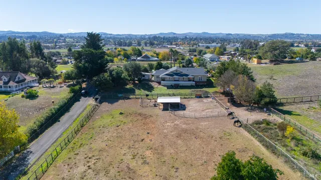 $2,499,000 | 487 Ormsby Lane, Petaluma, CA 94954