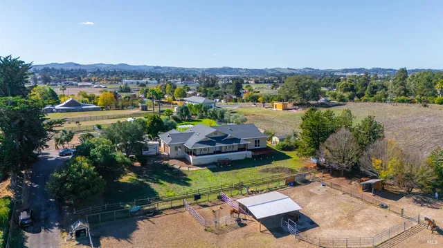 $2,499,000 | 487 Ormsby Lane, Petaluma, CA 94954