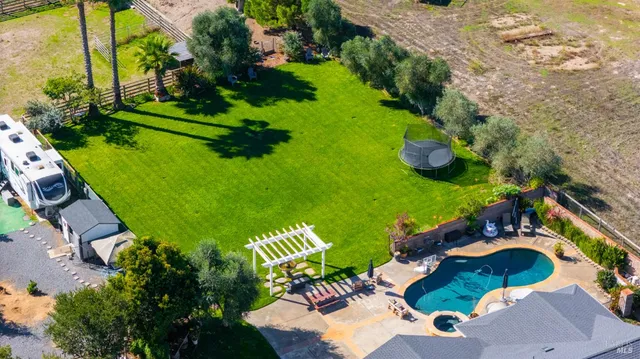 $2,499,000 | 487 Ormsby Lane, Petaluma, CA 94954