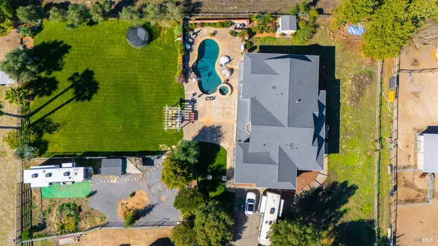 $2,499,000 | 487 Ormsby Lane, Petaluma, CA 94954
