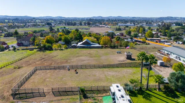 $2,499,000 | 487 Ormsby Lane, Petaluma, CA 94954