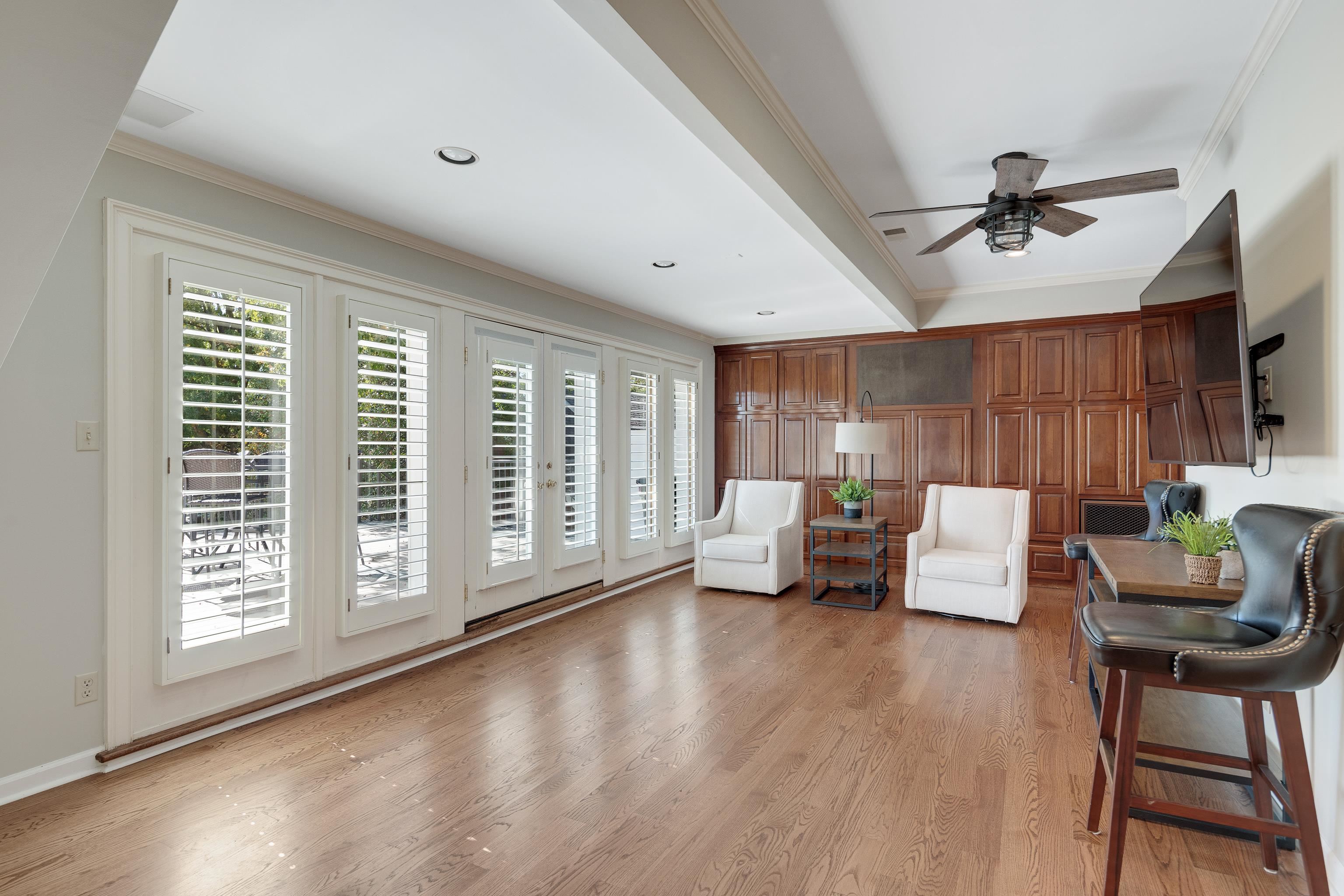 3345 Gallery Drive Memphis, TN 38125 - Photo 22 of 25 a living room with furniture and a large window