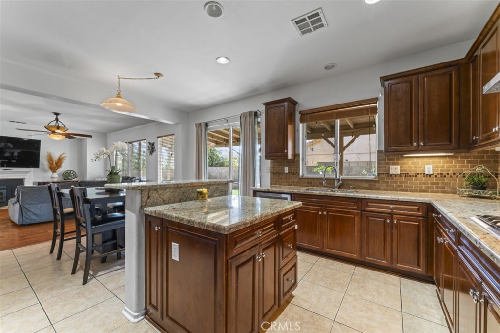 44329 47th Street West Lancaster, CA 93536 - Photo 9 of 37