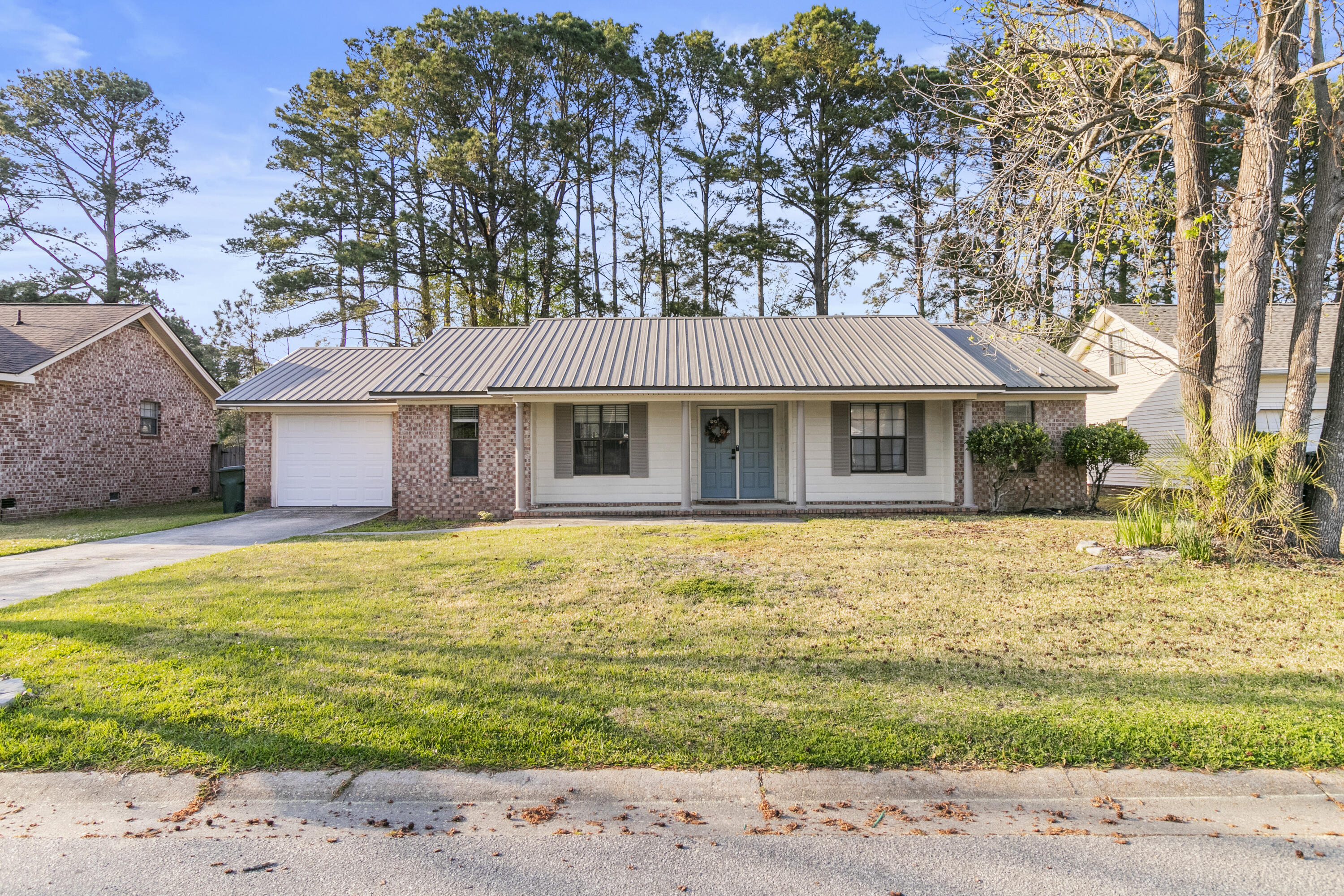 235 Foxborough Road Goose Creek, SC 29445 - Photo 2 of 22 IMG_3169