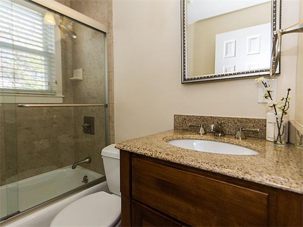 22 Charles Road, Unit 22 Winchester, MA 01890 - Photo 9 of 15 Gallery Image 9