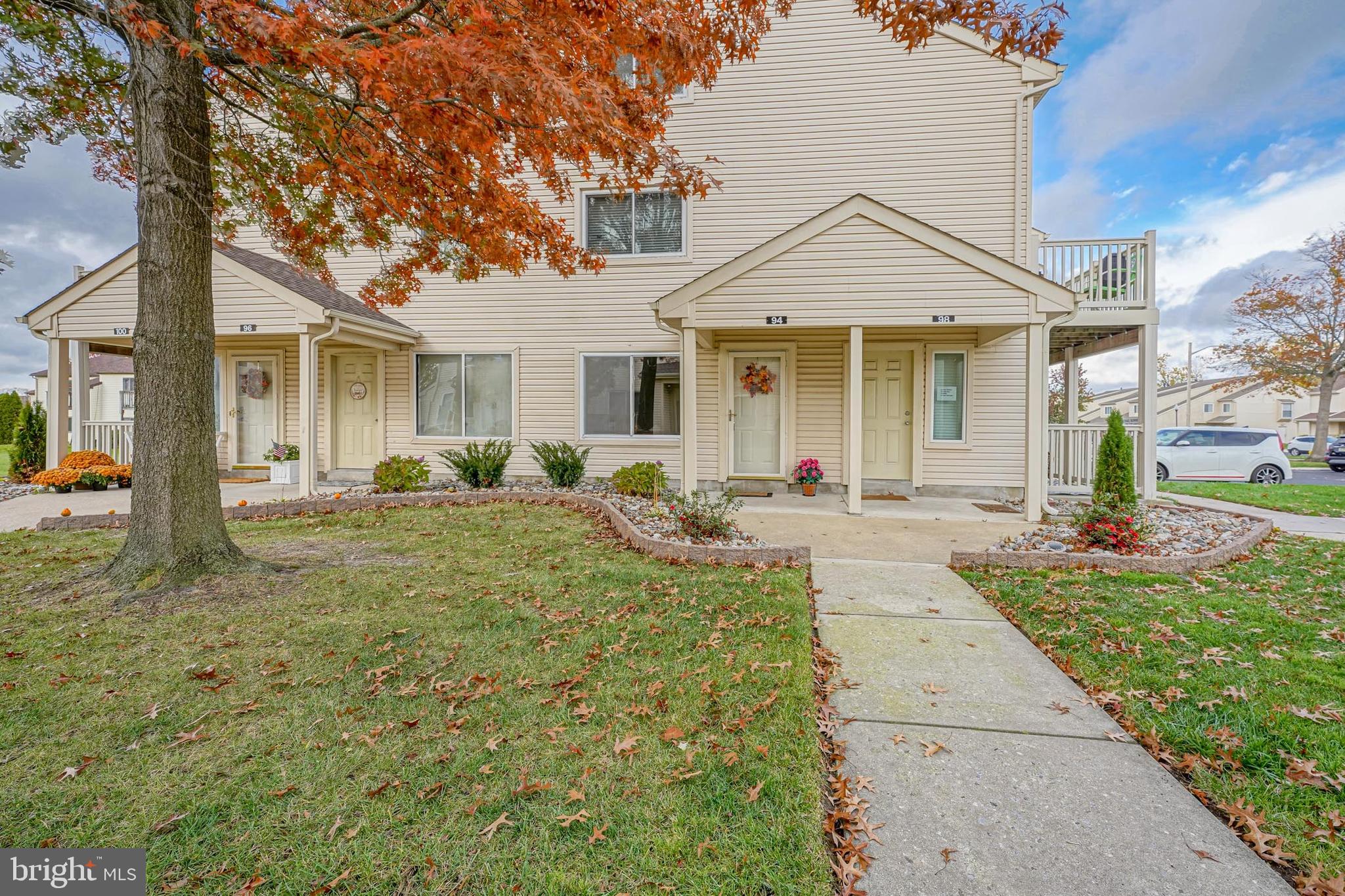 94 Sandra Road Voorhees, NJ 08043 - Photo 2 of 30