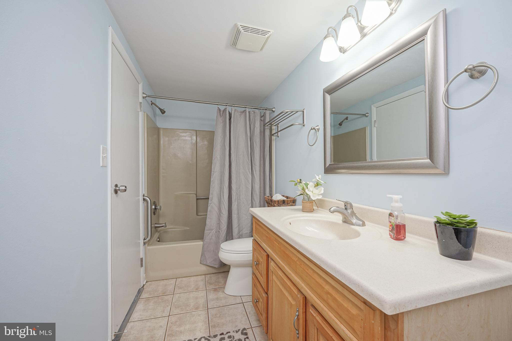 94 Sandra Road Voorhees, NJ 08043 - Photo 23 of 30