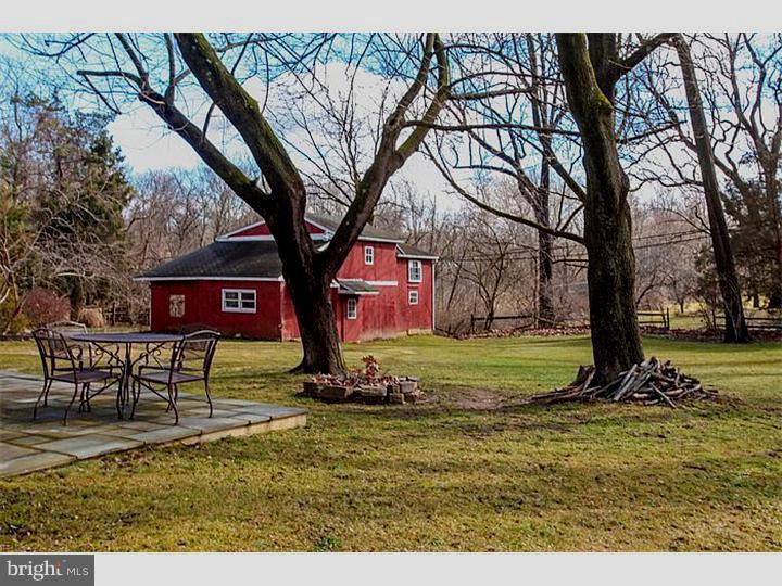 246 Walker Road Wayne, PA 19087 - Photo 8 of 25 Barn