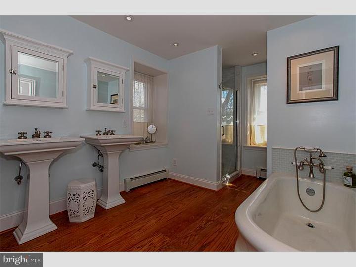 246 Walker Road Wayne, PA 19087 - Photo 10 of 25 Master Bathroom