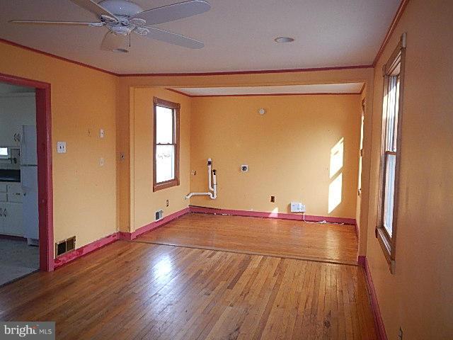 2912 Lindell Court Silver Spring, MD 20902 - Photo 4 of 11 Dining Room
