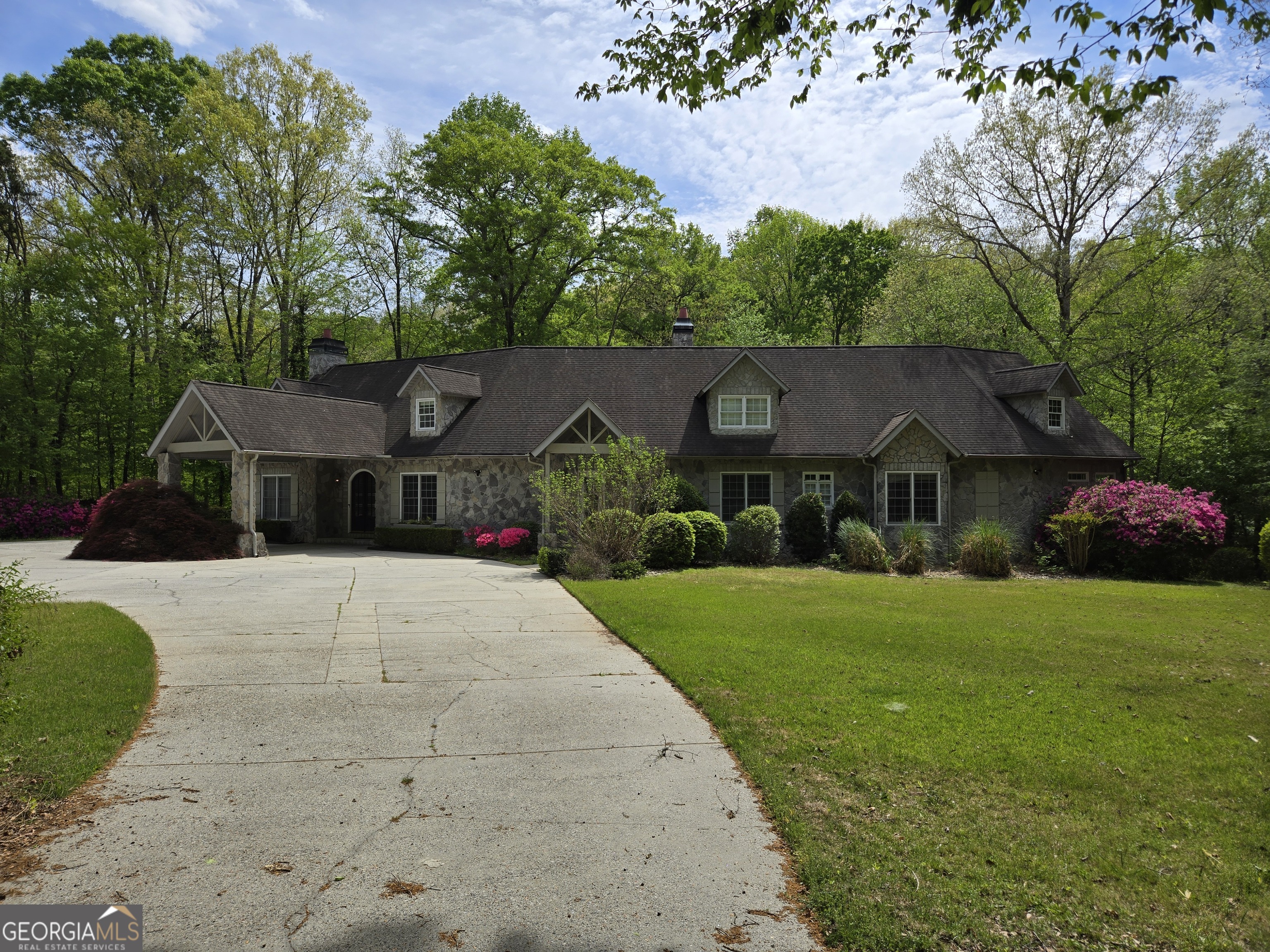 1256 Olde Lexington Road Hoschton, GA 30548 - Photo 2 of 27