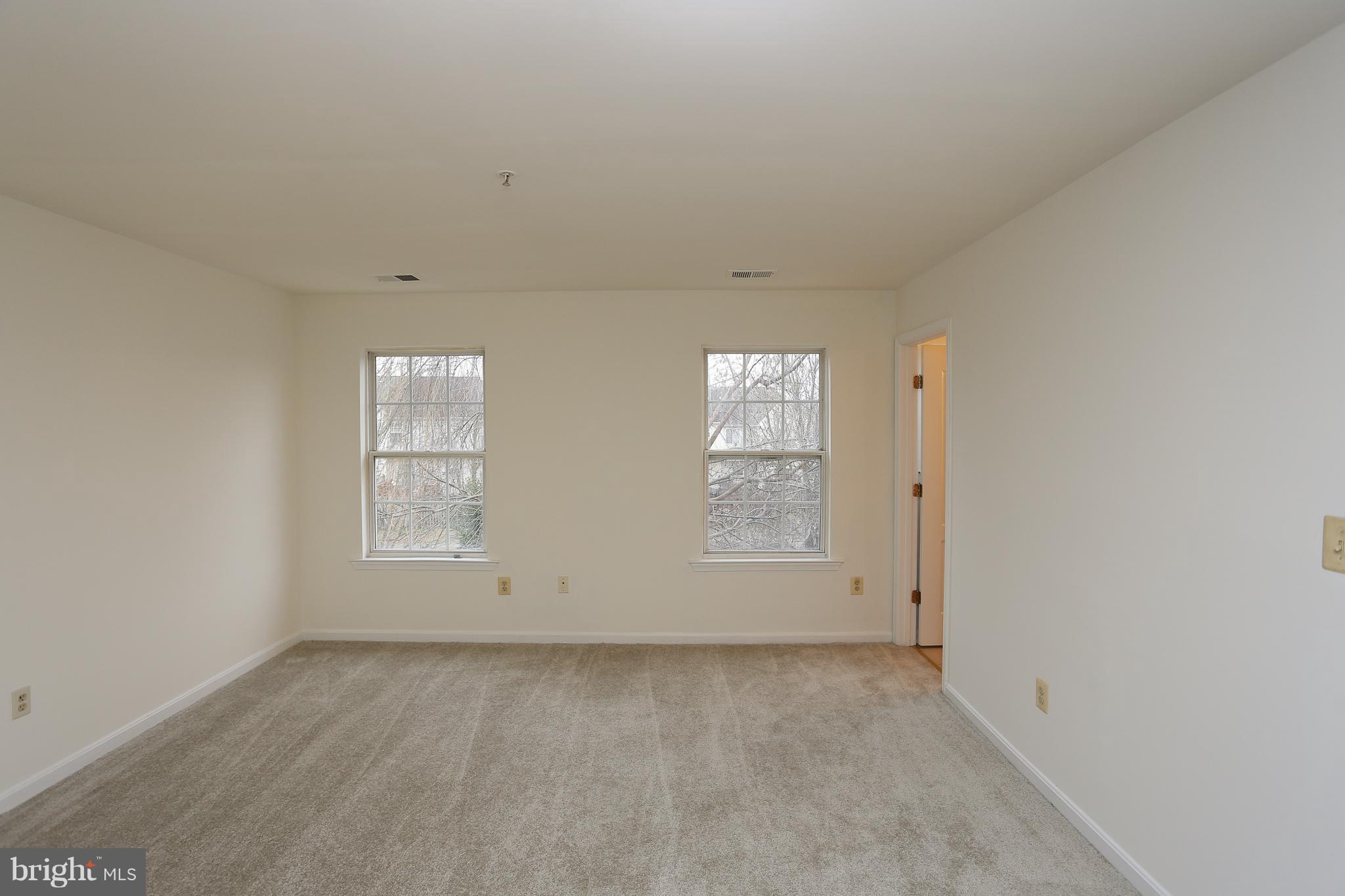 225 Pidco Road Reisterstown, MD 21136 - Photo 18 of 40 Master Bedroom with Walk in Closet