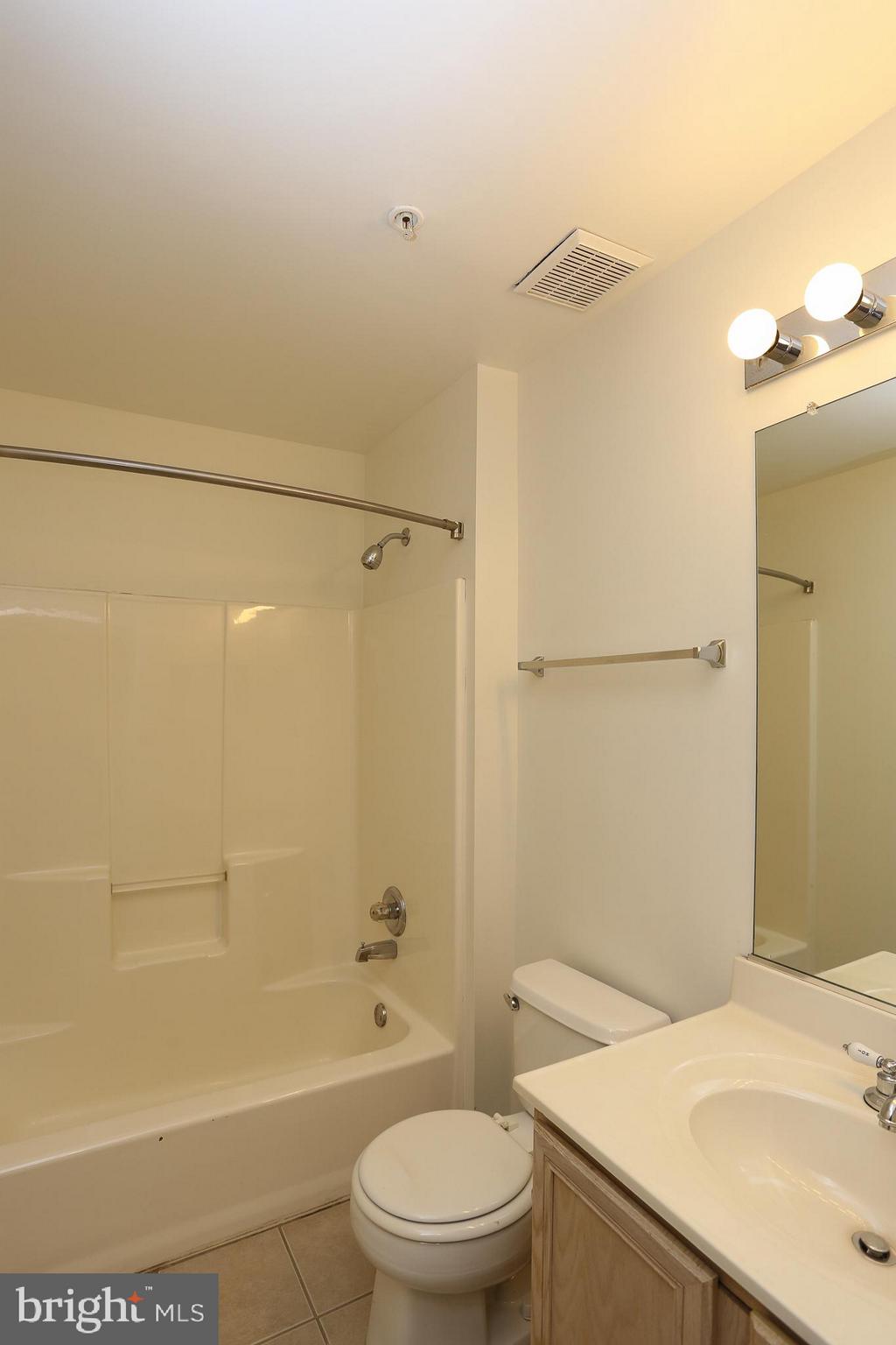 225 Pidco Road Reisterstown, MD 21136 - Photo 19 of 40 Full Master Bath