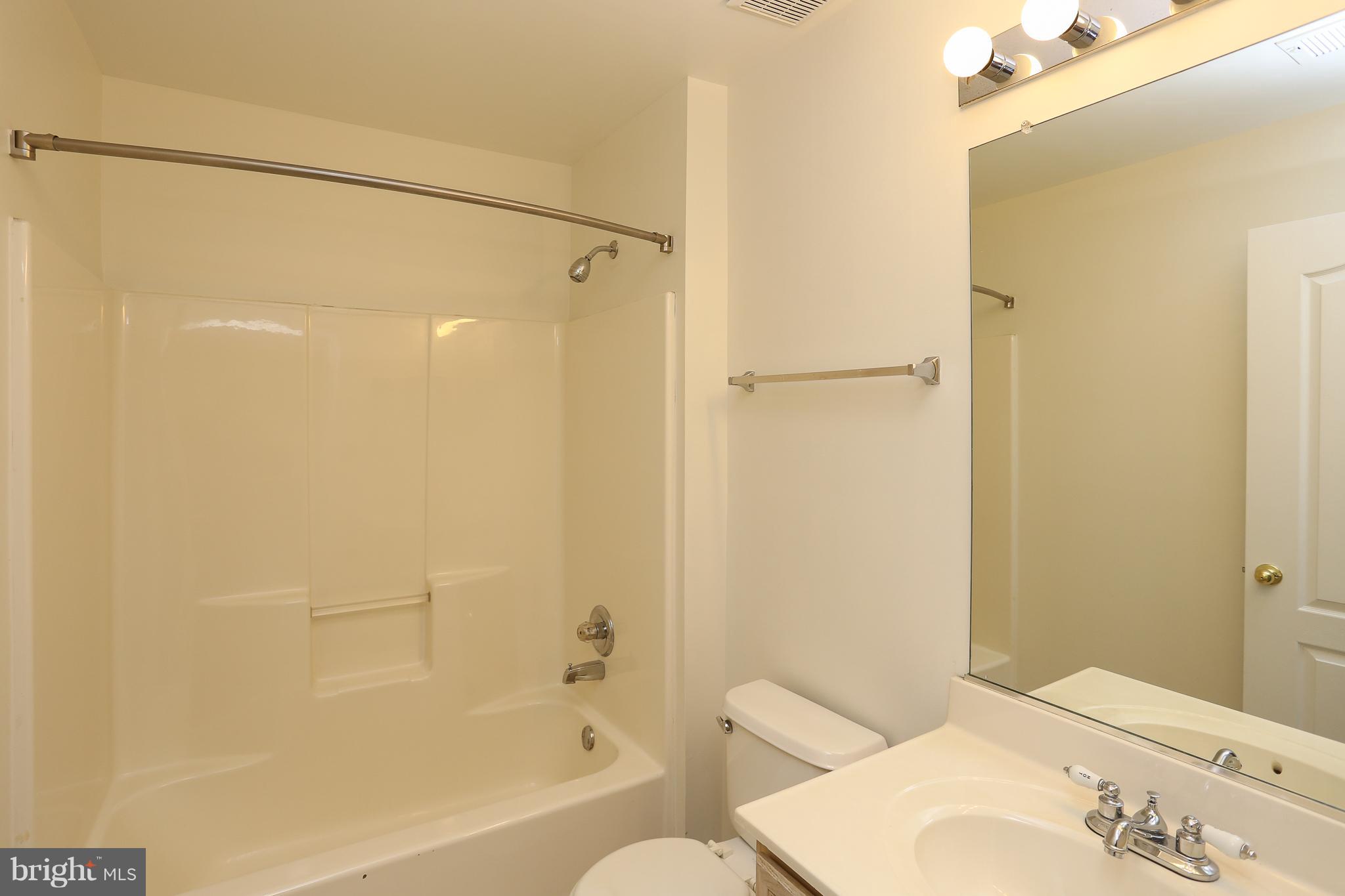 225 Pidco Road Reisterstown, MD 21136 - Photo 20 of 40 Full Master Bath