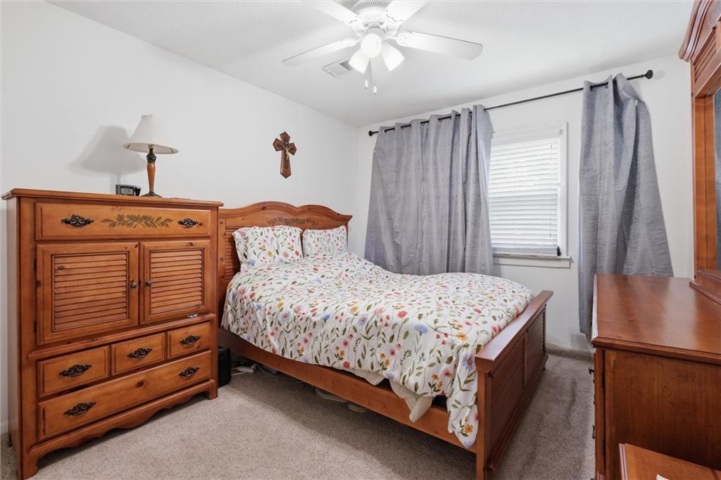 8408 Riley Street Overland Park, KS 66212 - Photo 19 of 27