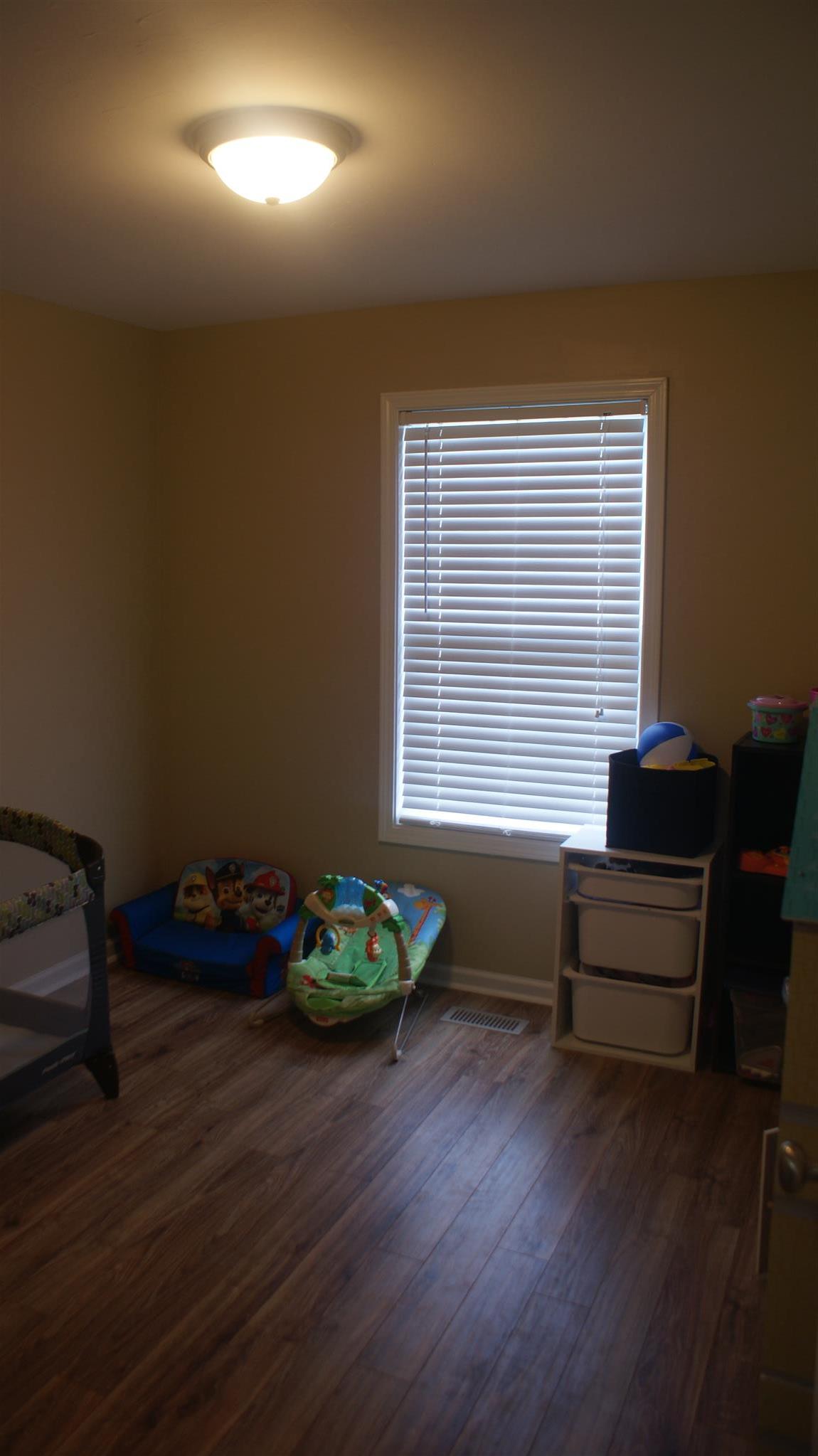 305 Fortway Road Clarksville, TN 37042 - Photo 13 of 17 Bedroom 3