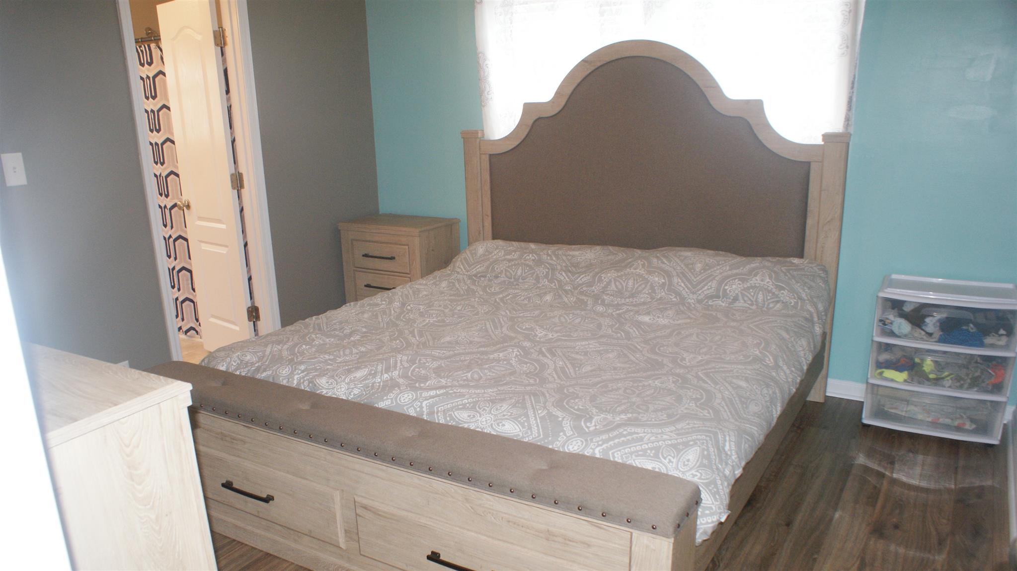 305 Fortway Road Clarksville, TN 37042 - Photo 8 of 17 Beautiful master bedroom