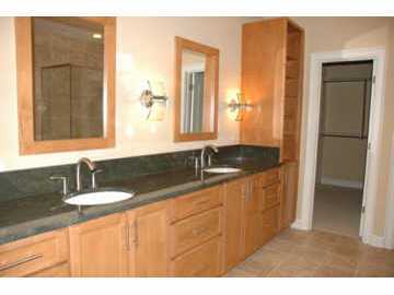 1570 Roxbury Road Columbus, OH 43212 - Photo 3 of 7