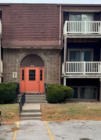 $1,100 | 1211 48th Avenue, Unit 25, East Moline, IL 61244