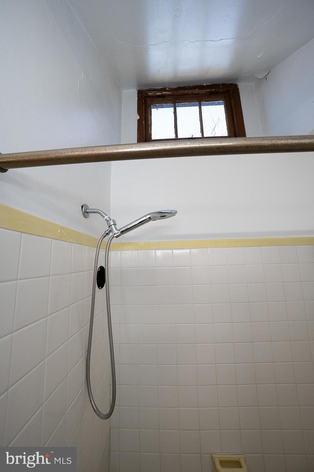 7761 Green Valley Road Wyncote, PA 19095 - Photo 39 of 53