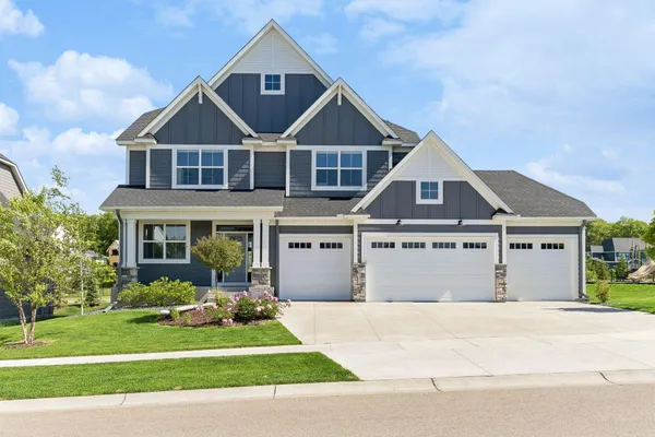 $1,150,000 | 16502 63rd Place North, Maple Grove, MN 55311