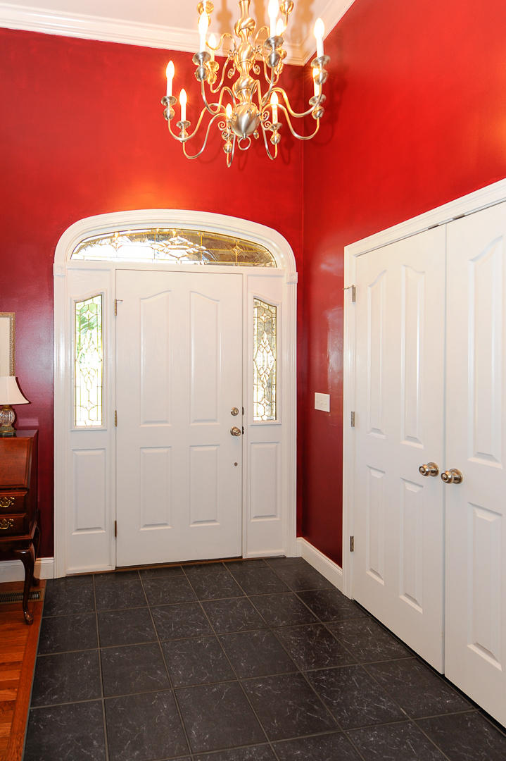 2010 Crest Road Maryville, TN 37804 - Photo 3 of 37 ENTRANCE FOYER