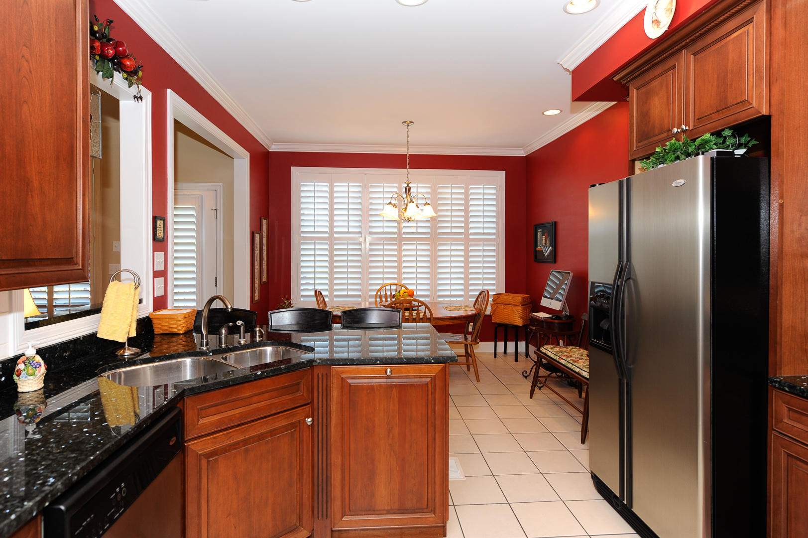 2010 Crest Road Maryville, TN 37804 - Photo 8 of 37 BREAKFAST BAR