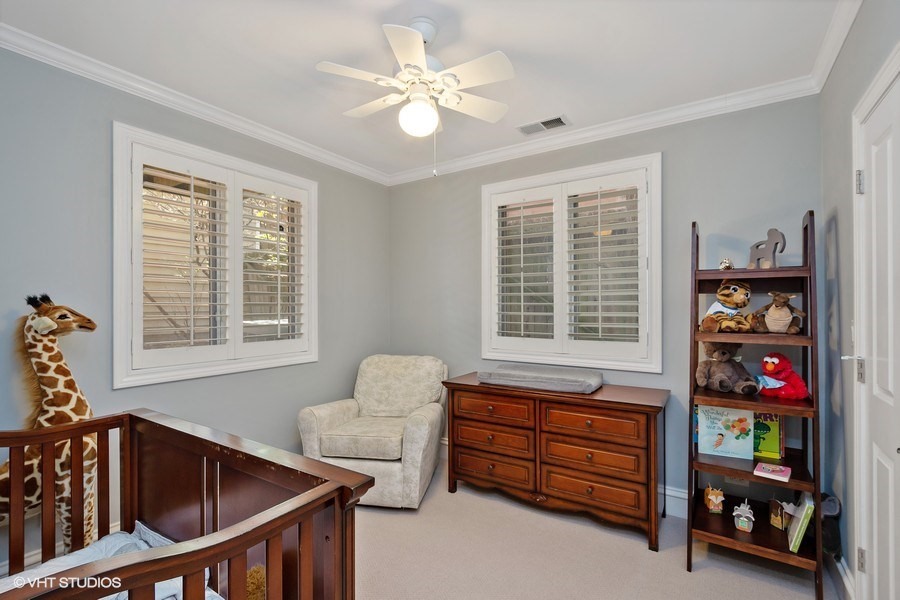 1365 North Mohawk Street, Unit 1S Chicago, IL 60610 - Photo 9 of 15 a living room with furniture and a window