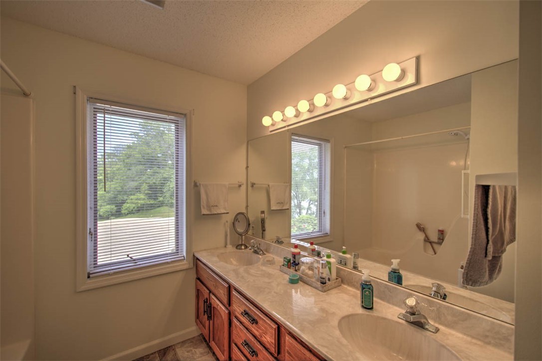 855 East Lake Shore Drive, Unit 1D Decatur, IL 62521 - Photo 19 of 30