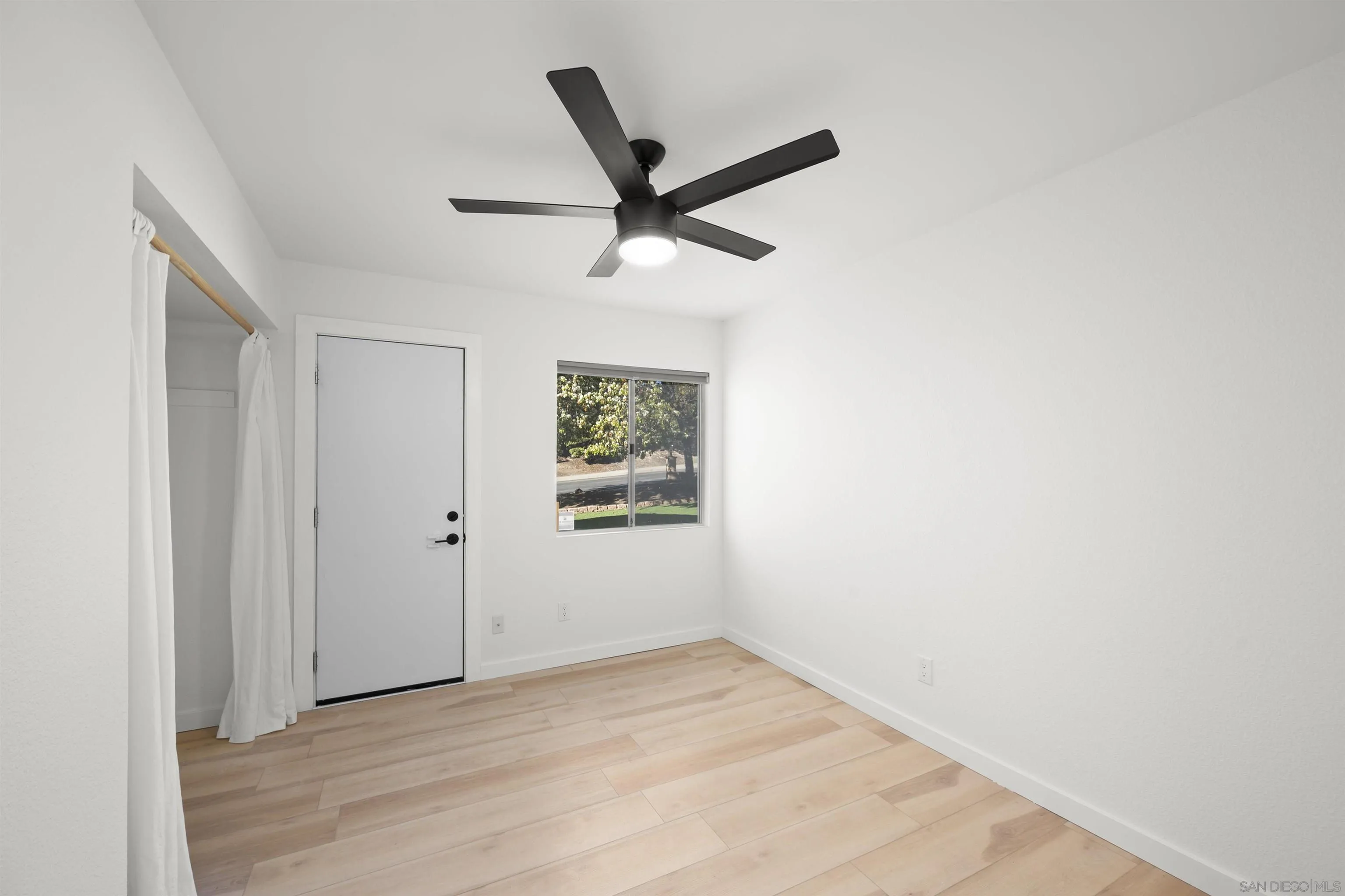 2321 Farrington Drive El Cajon, CA 92020 - Photo 34 of 47 a view of an empty room