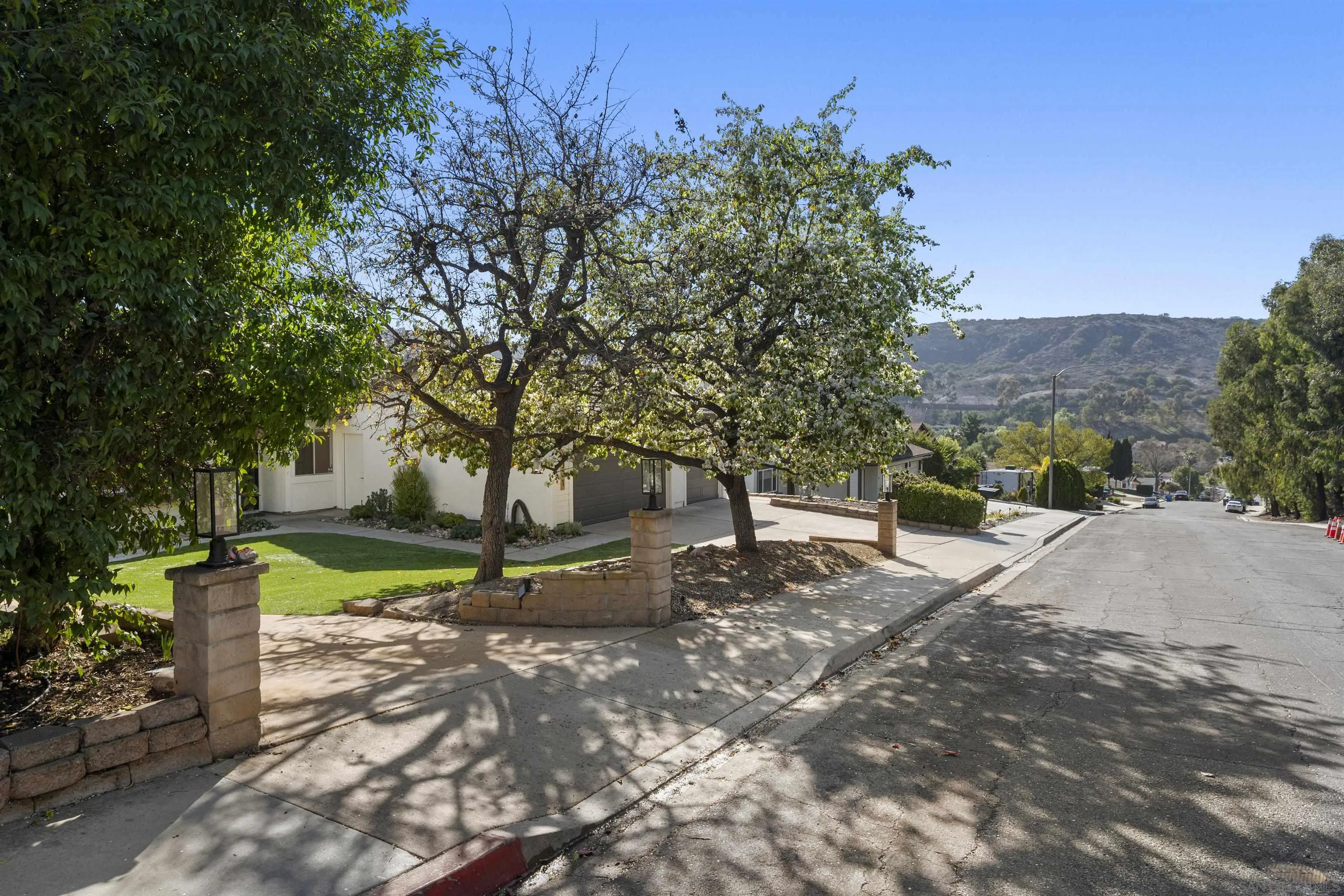 2321 Farrington Drive El Cajon, CA 92020 - Photo 8 of 47