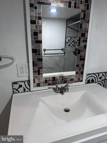 $1,800 | 4731 Meridian Street, Philadelphia, PA 19136