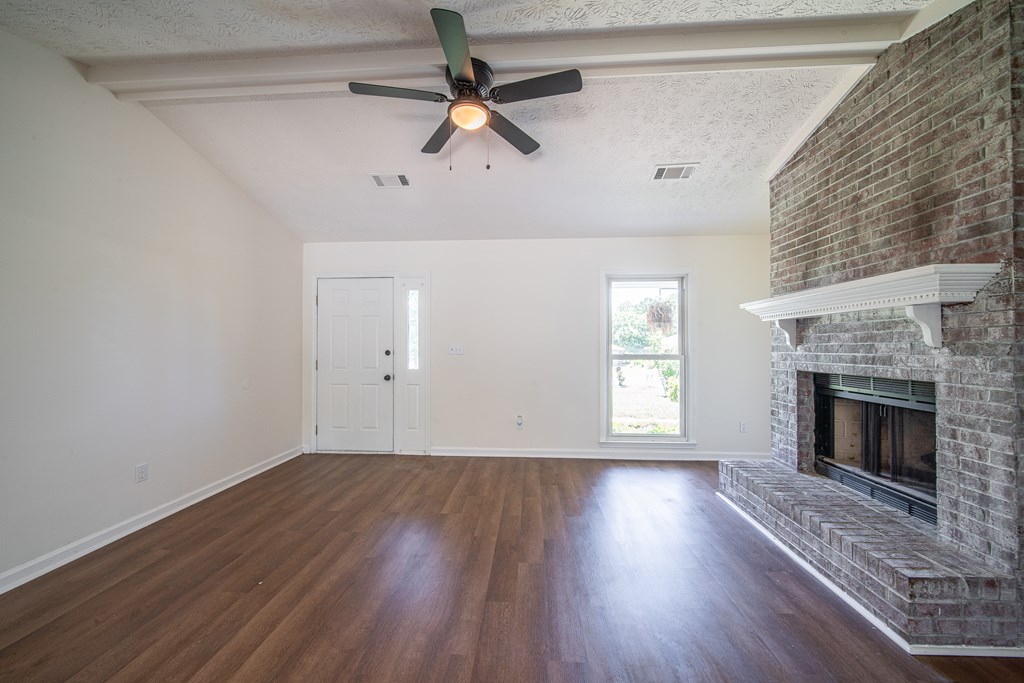 520 Lee Road Phenix City, AL 36870 - Photo 6 of 42 Gallery Image 6