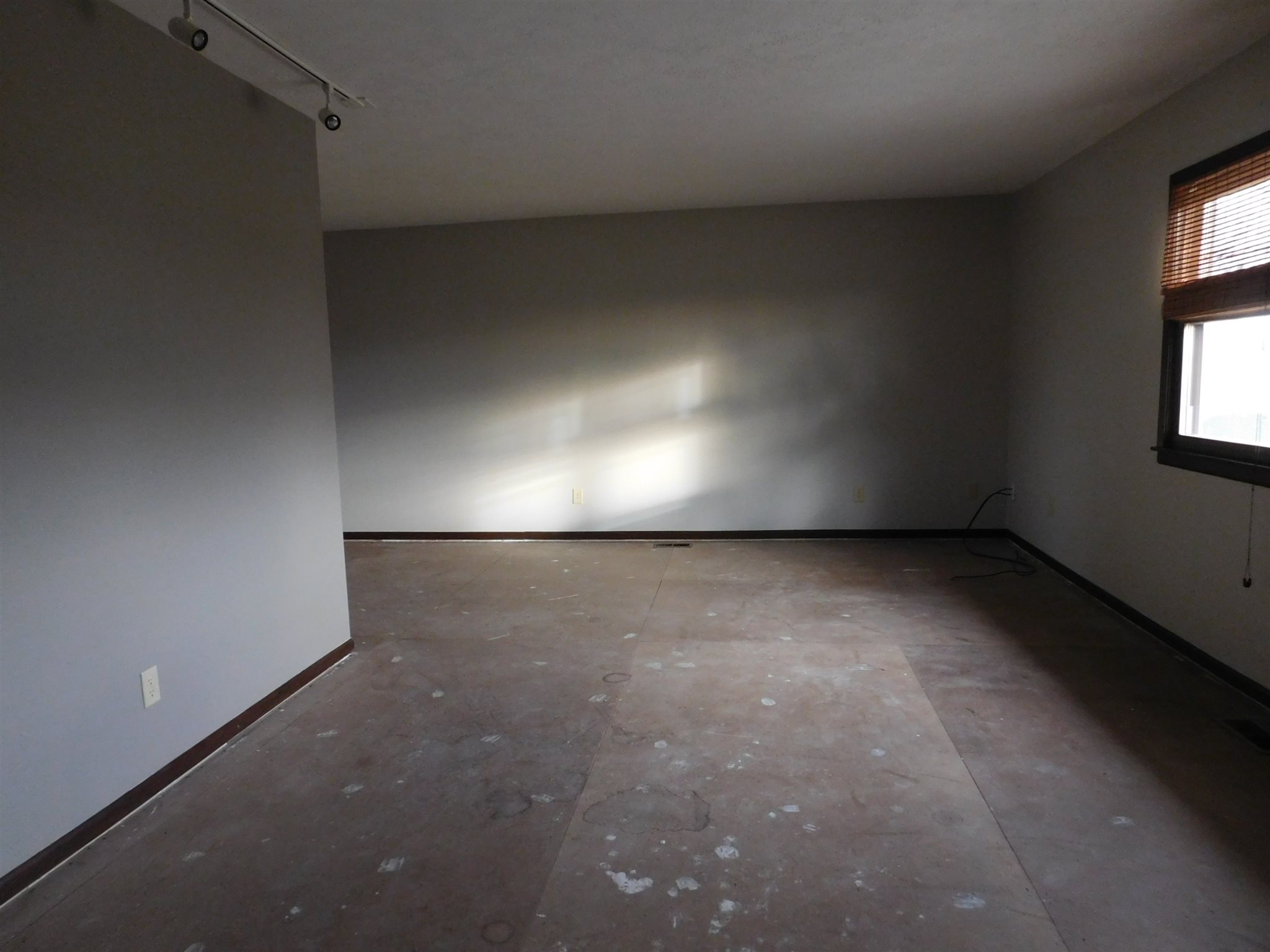 3841 South Packerton Road Warsaw, IN 46580 - Photo 6 of 12 Gallery Image 6