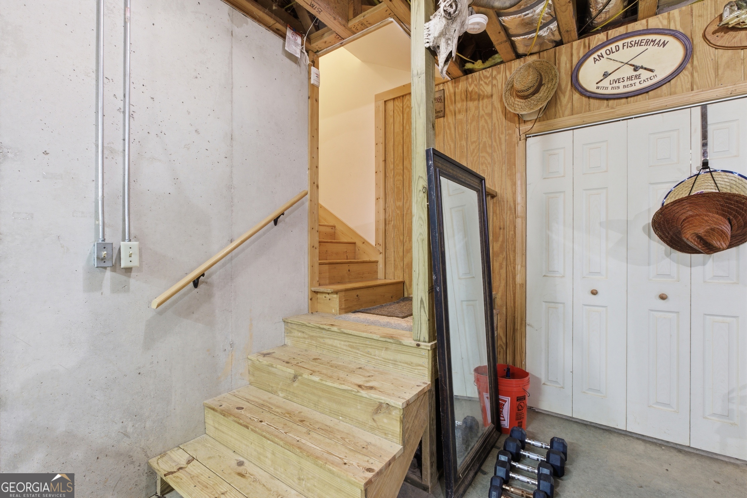 2280 Germany Road Clayton, GA 30525 - Photo 31 of 70 a view of a hallway with wooden floor and entryway
