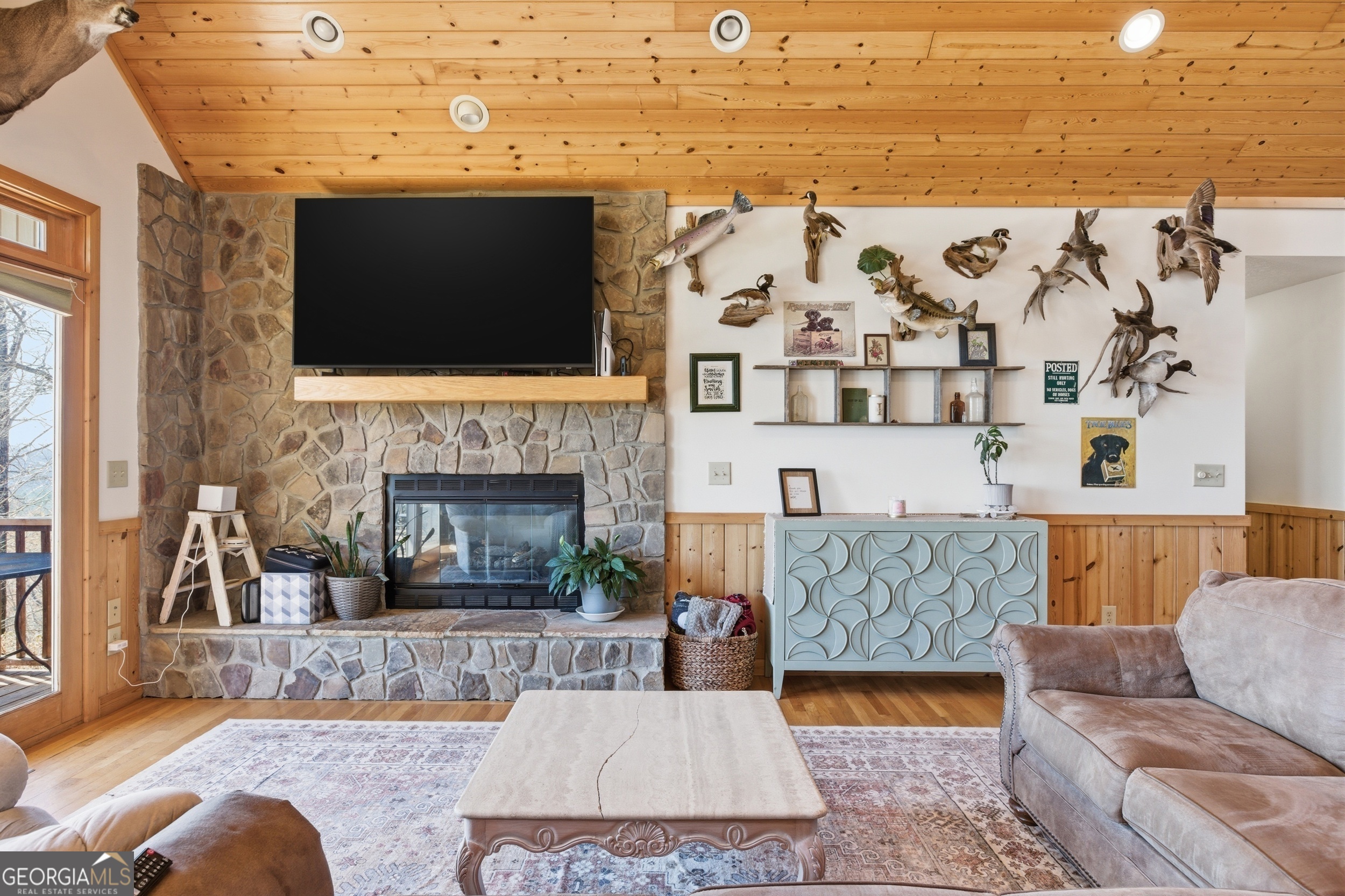 2280 Germany Road Clayton, GA 30525 - Photo 8 of 70 a living room with furniture and a flat screen tv