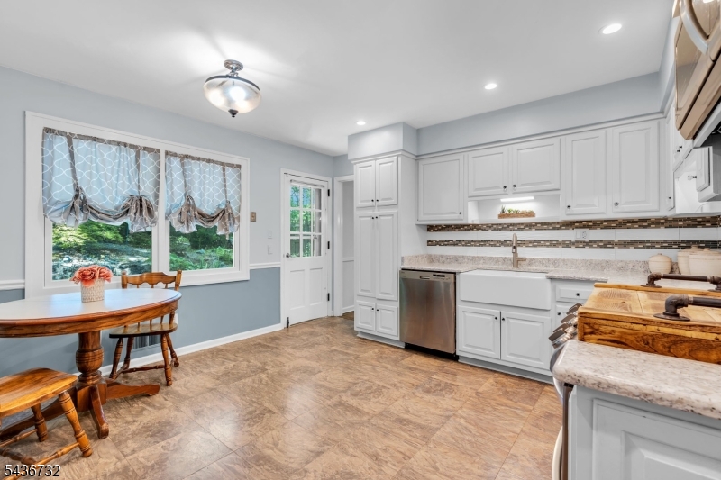 19 McCann Mill Road Califon, NJ 07830 - Photo 14 of 44