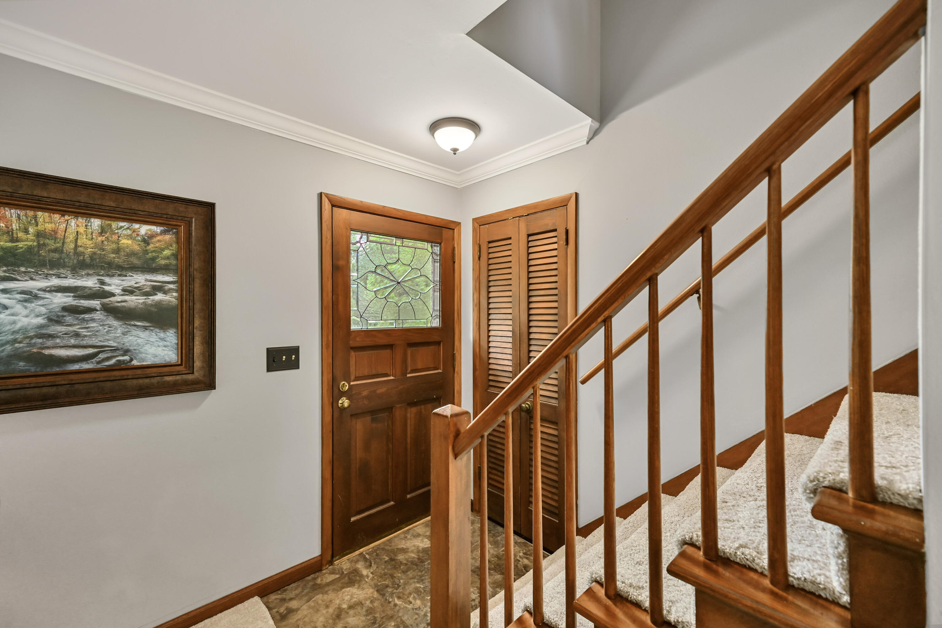 N68W13566 Ranch Road Menomonee Falls, WI 53051 - Photo 7 of 49 Entrance