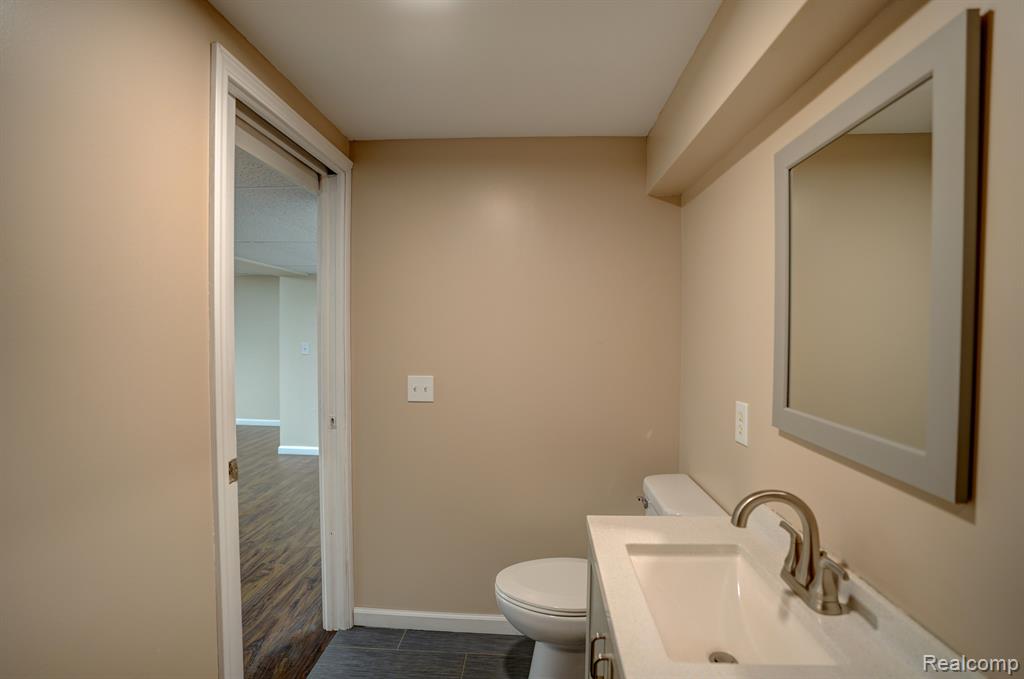 6407 Beecher Road Flint, MI 48532 - Photo 20 of 49 Gallery Image 20