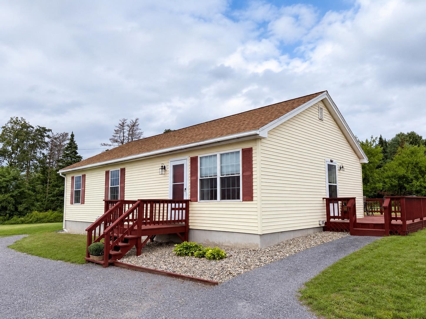 67 Airport Road Haverhill, NH 03774 - Photo 1 of 26 Gallery Image 1