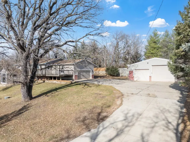 $425,000 | 26 Oak Lane Northeast, Pine Island, MN 55963