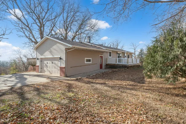 $425,000 | 26 Oak Lane Northeast, Pine Island, MN 55963