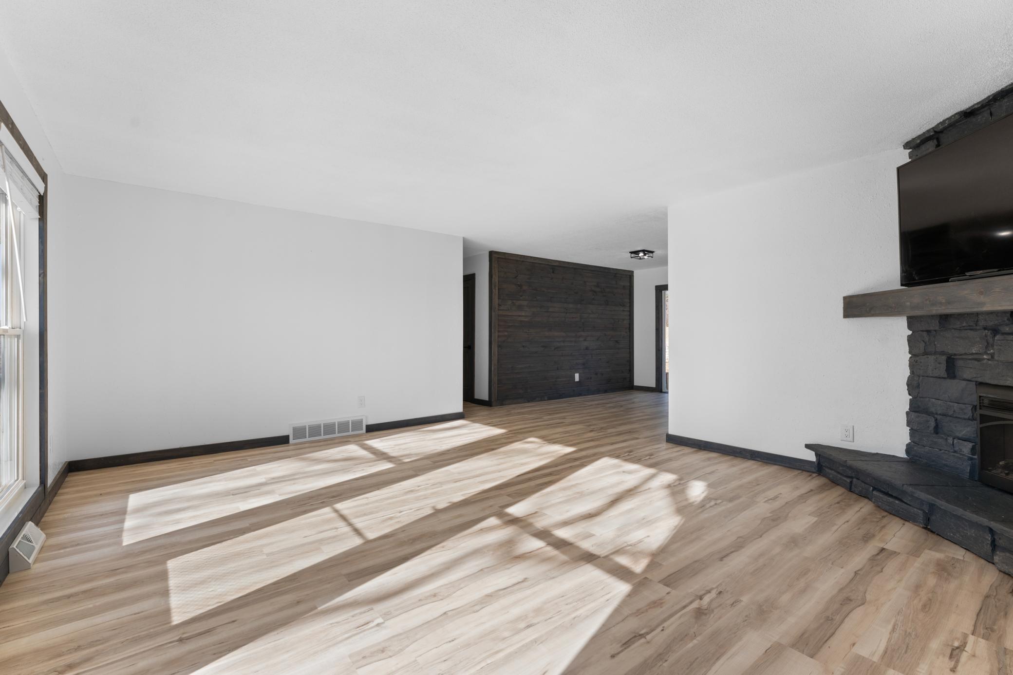 26 Oak Lane Northeast Pine Island, MN 55963 - Photo 9 of 33