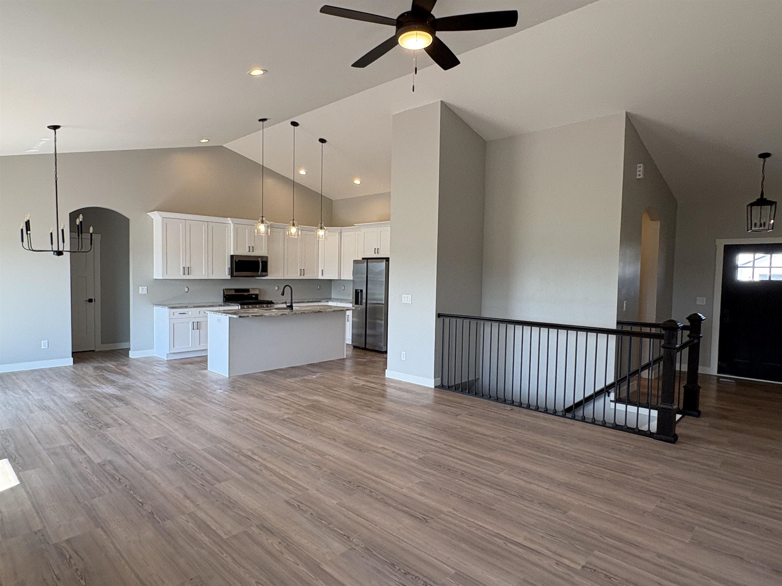 N8843 Killarney Way Menasha, WI 54952 - Photo 6 of 28
