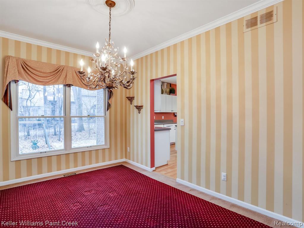 673 Lake Ridge Road Rochester Hills, MI 48307 - Photo 9 of 26