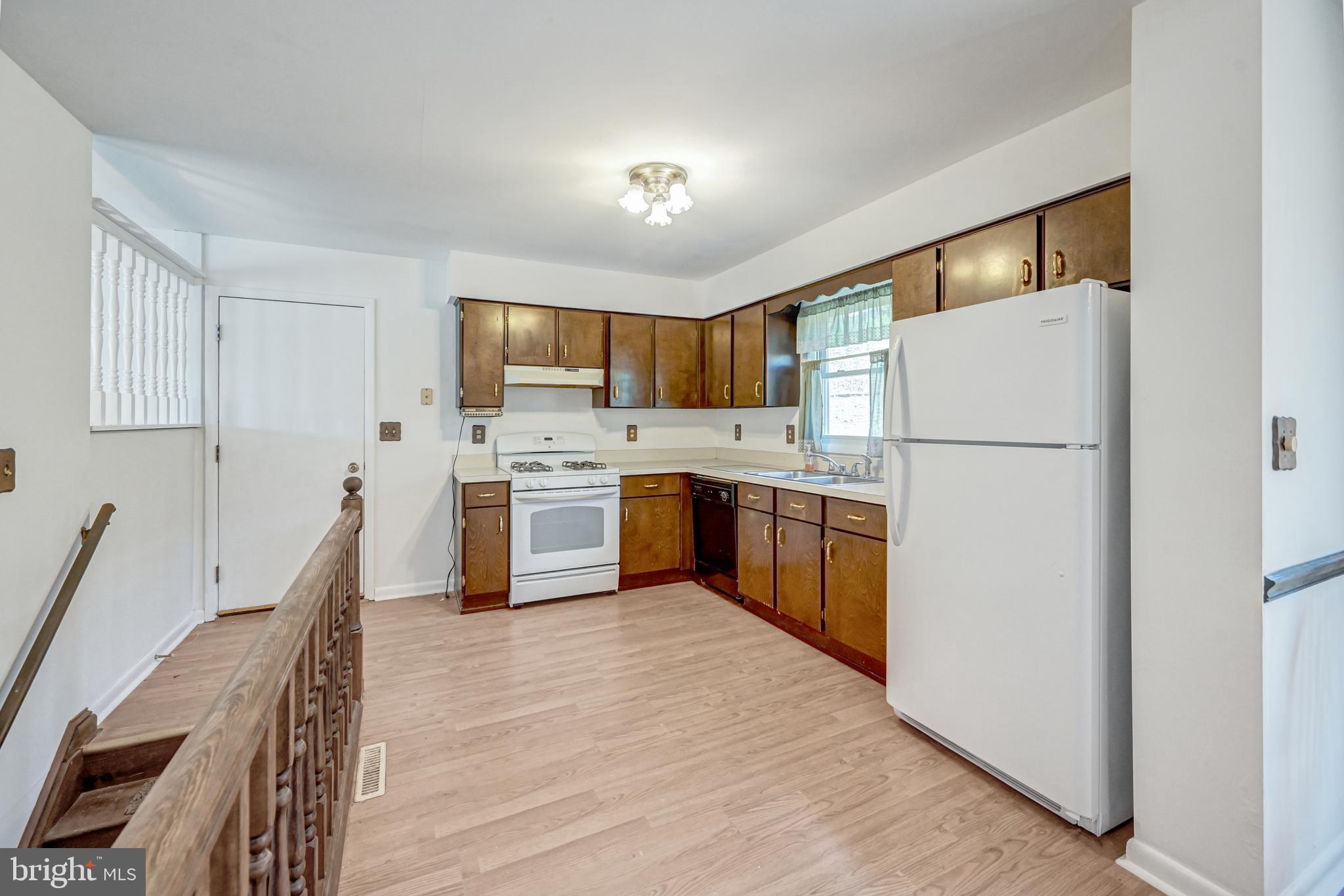 111 Westview Drive Shrewsbury, PA 17361 - Photo 12 of 40 Gallery Image 12