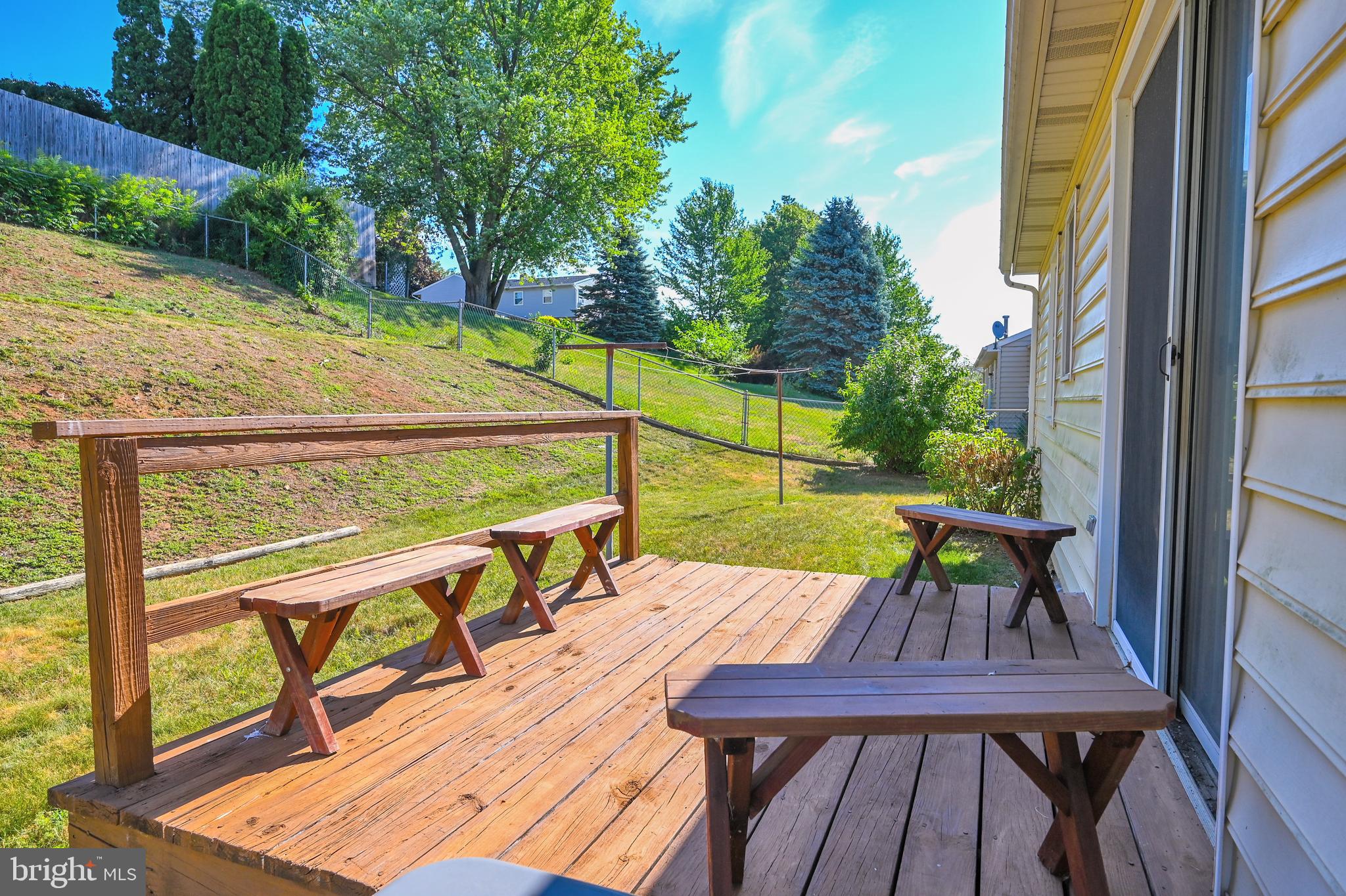 111 Westview Drive Shrewsbury, PA 17361 - Photo 4 of 40 Gallery Image 4