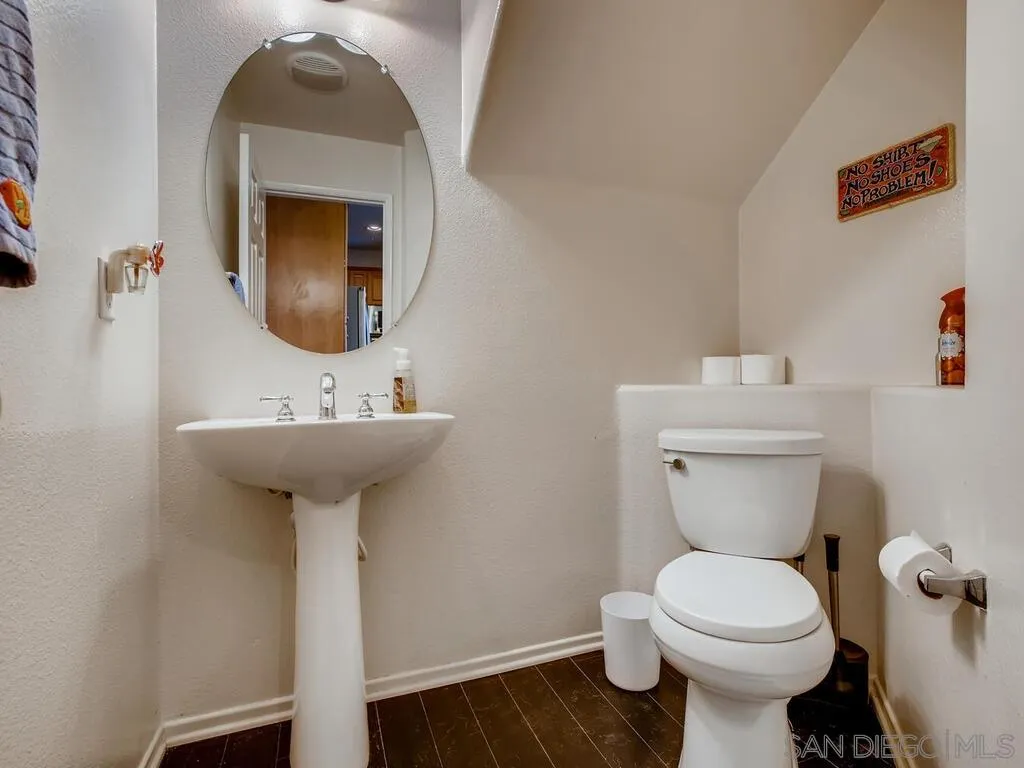 4109 Karst Road Carlsbad, CA 92010 - Photo 12 of 32 Gallery Image 12