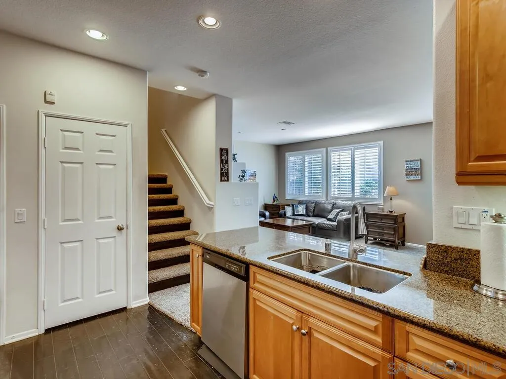 4109 Karst Road Carlsbad, CA 92010 - Photo 9 of 32 Gallery Image 9