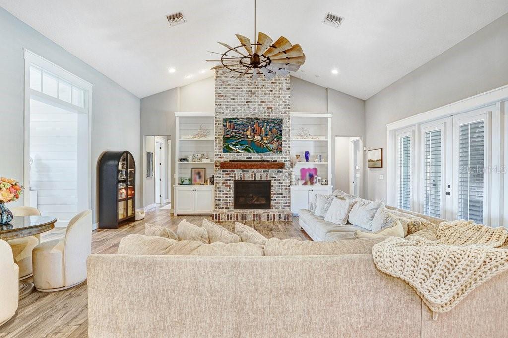 11634 Davis Pool Road Seffner, FL 33584 - Photo 11 of 56 Gallery Image 11